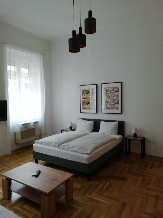 Апартаменти Luxury New Cozy Flat At Dob Street Nearby Gozsdu Court Будапешт Екстер'єр фото
